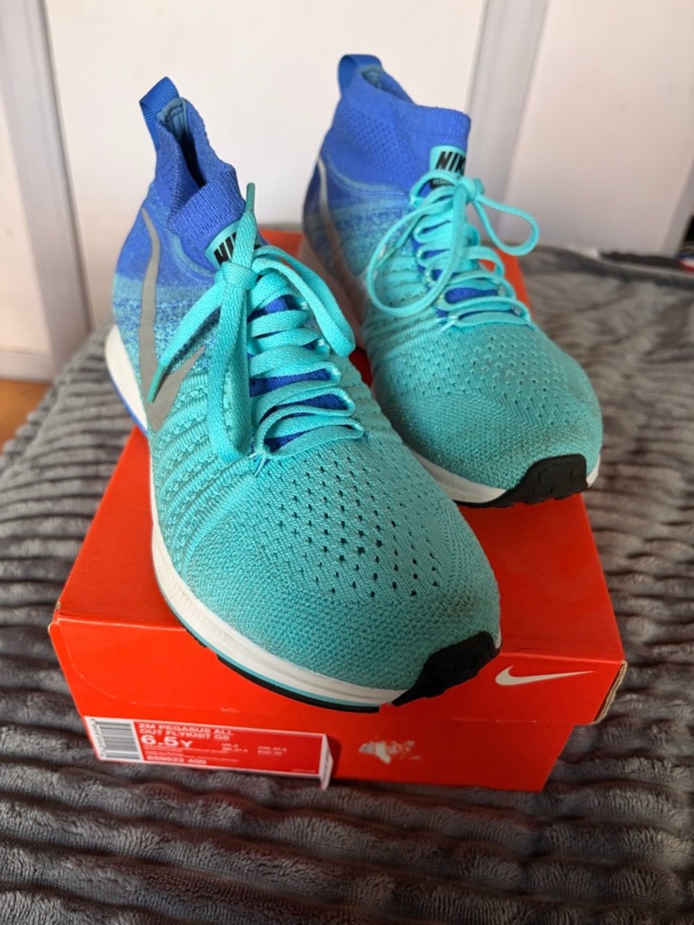 Nike Teal and Blue Flyknit Running Shoes